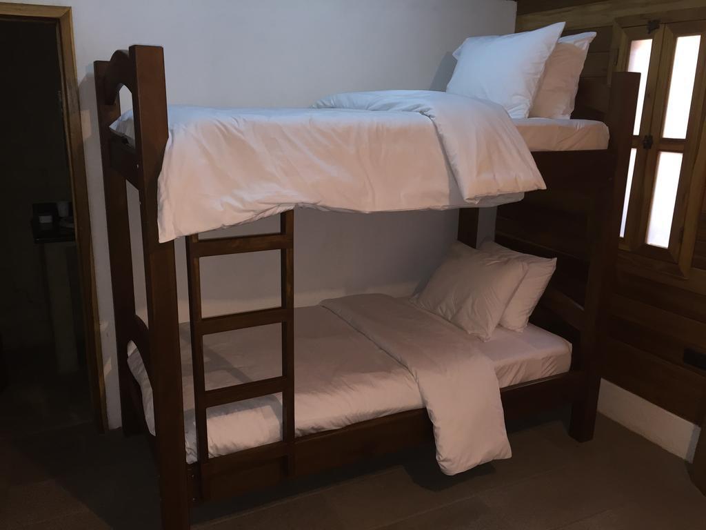 Casa Aura: Beachfront Premium Hostel Tamarindo Quarto foto