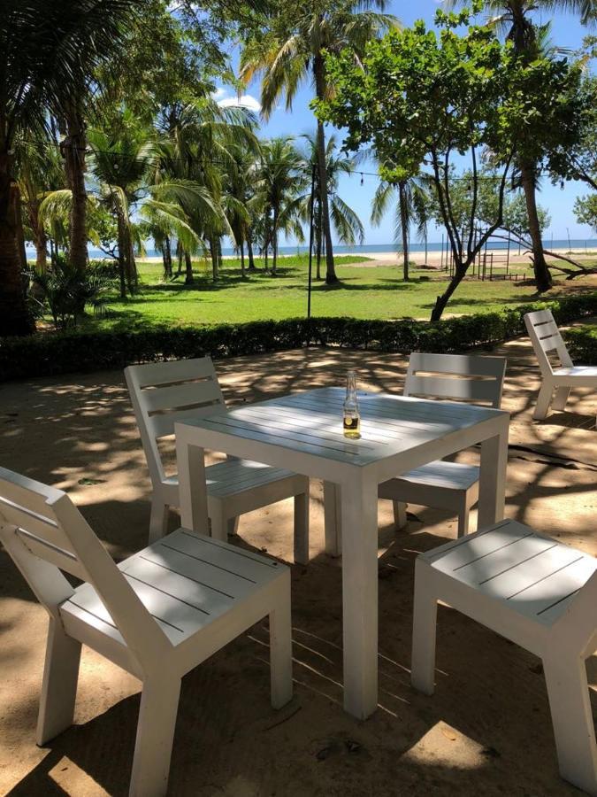 Casa Aura: Beachfront Premium Hostel Tamarindo Exterior foto