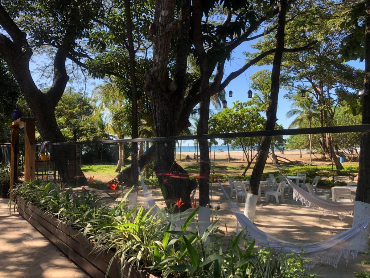 Casa Aura: Beachfront Premium Hostel Tamarindo Exterior foto
